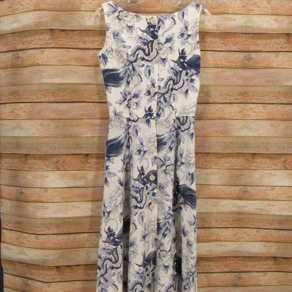 Breeches Blue/Off-White Sleeveless Back-Button Dress 4 - Picture 9 of 16